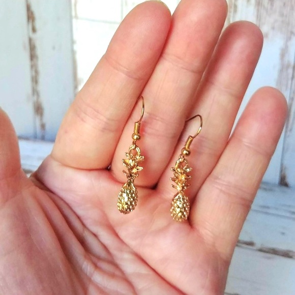 Pineapple Earrings - Picture 2 of 4